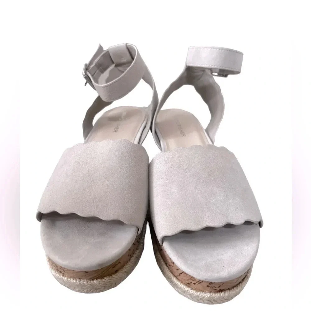 Marc Fisher faithful platform sandals new without box size 8.5 cutest sandals​